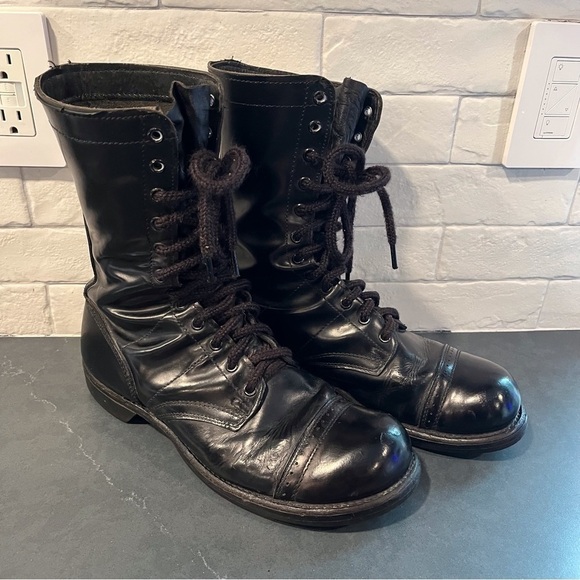 Vintage men’s 9.5 black leather combat boots main image 4